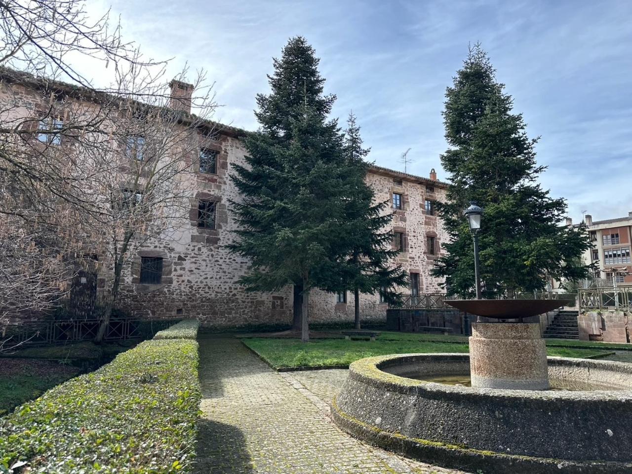 Hotel Y Albergue Real Fabrica De אסקראי מראה חיצוני תמונה
