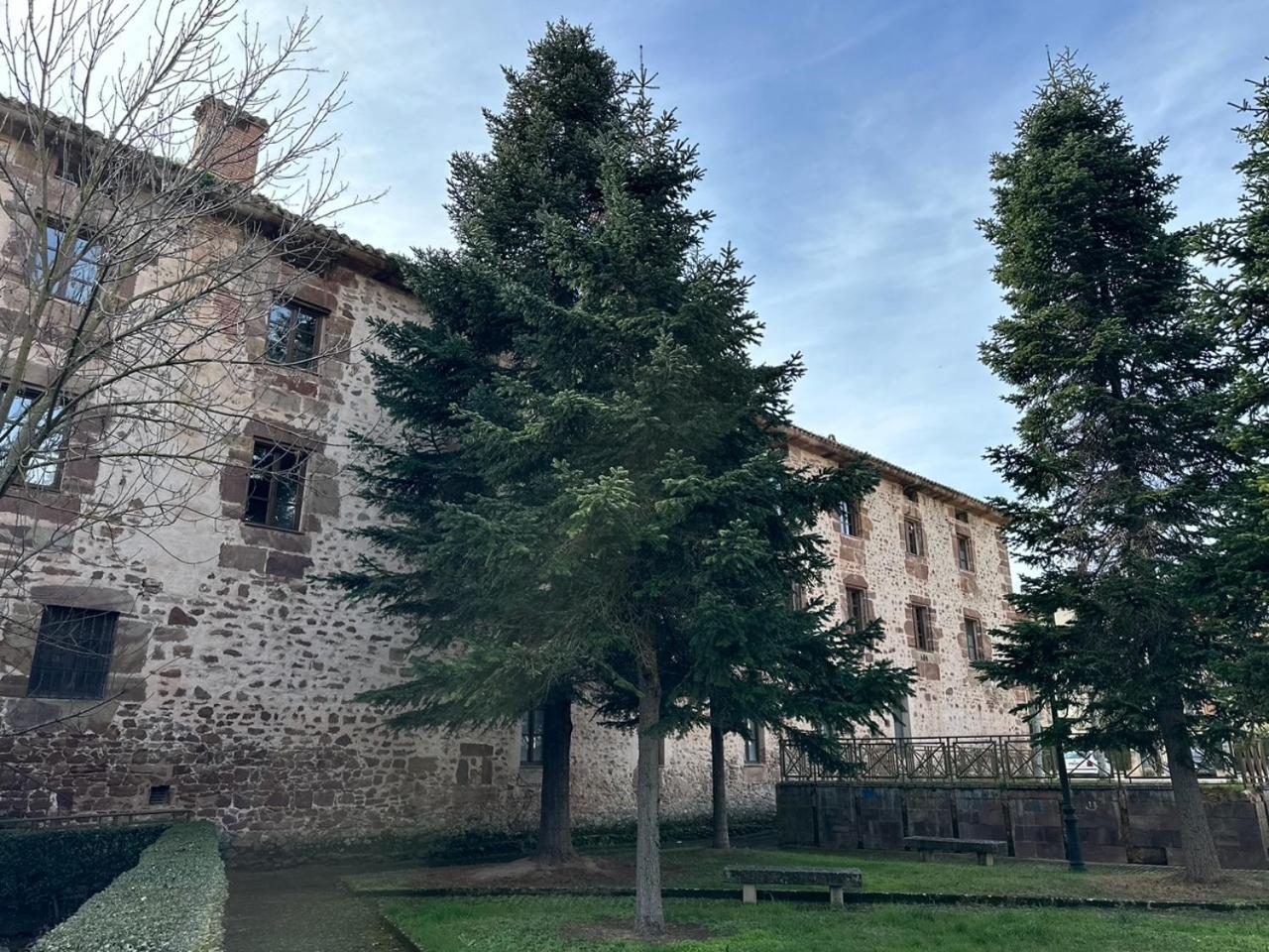 Hotel Y Albergue Real Fabrica De אסקראי מראה חיצוני תמונה