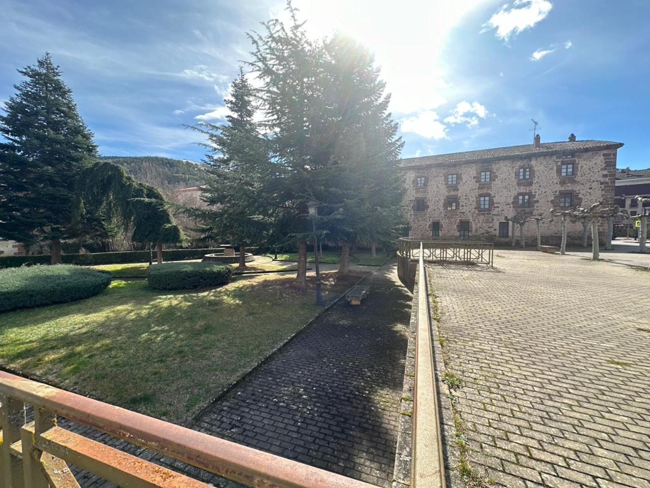 Hotel Y Albergue Real Fabrica De אסקראי מראה חיצוני תמונה