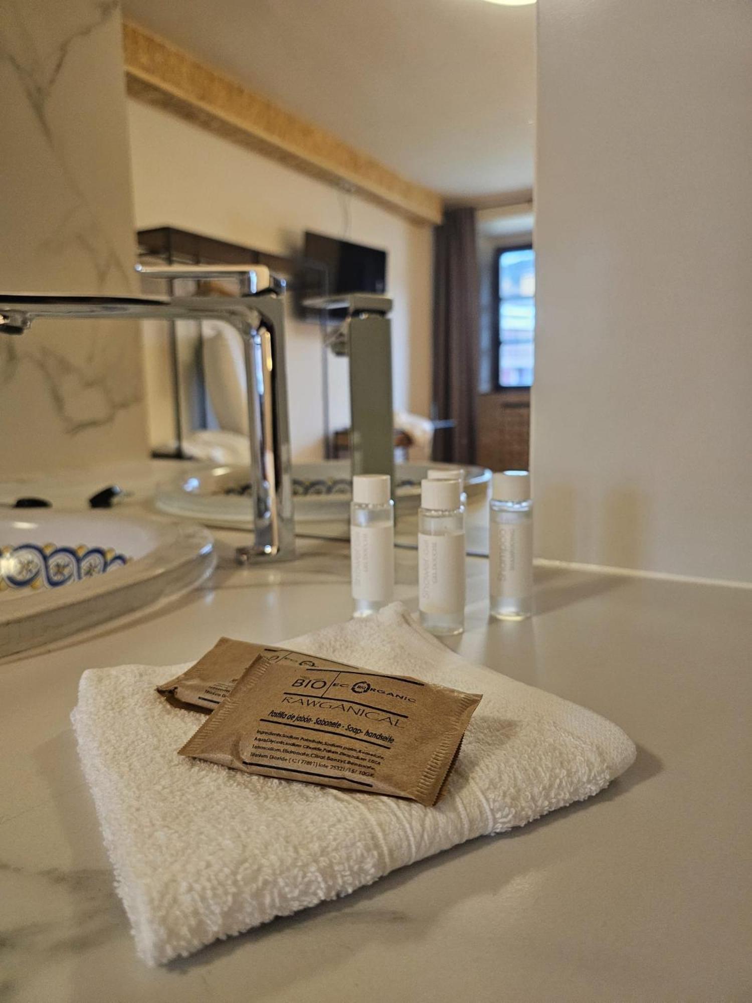 Hotel Y Albergue Real Fabrica De אסקראי מראה חיצוני תמונה