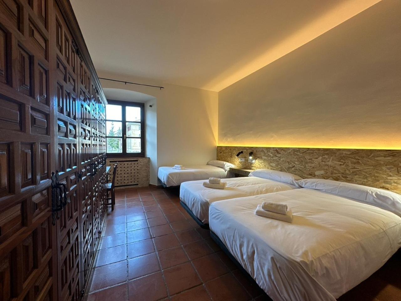 Hotel Y Albergue Real Fabrica De אסקראי מראה חיצוני תמונה